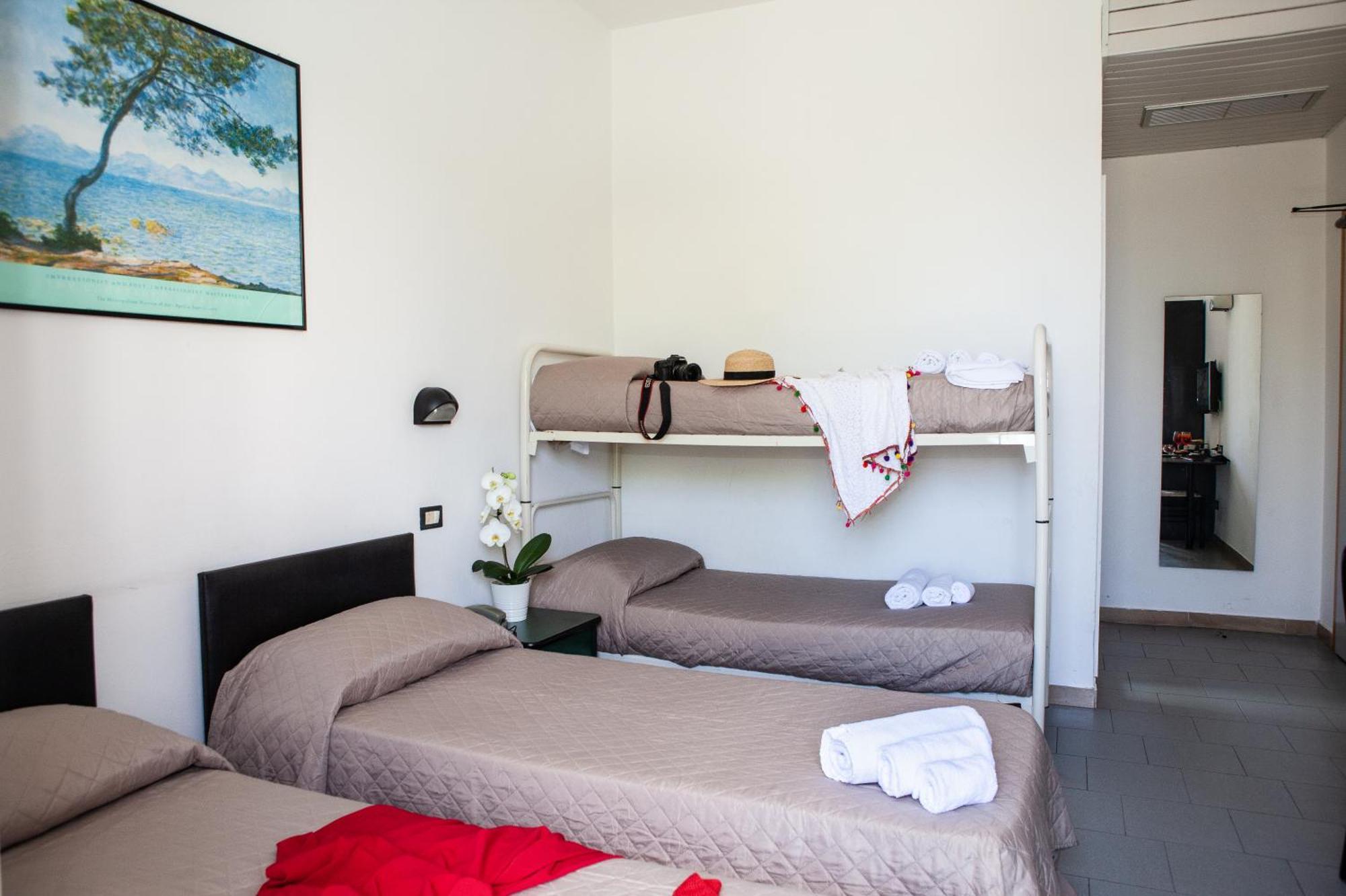 Hotel La Torretta Bramante Rimini Buitenkant foto