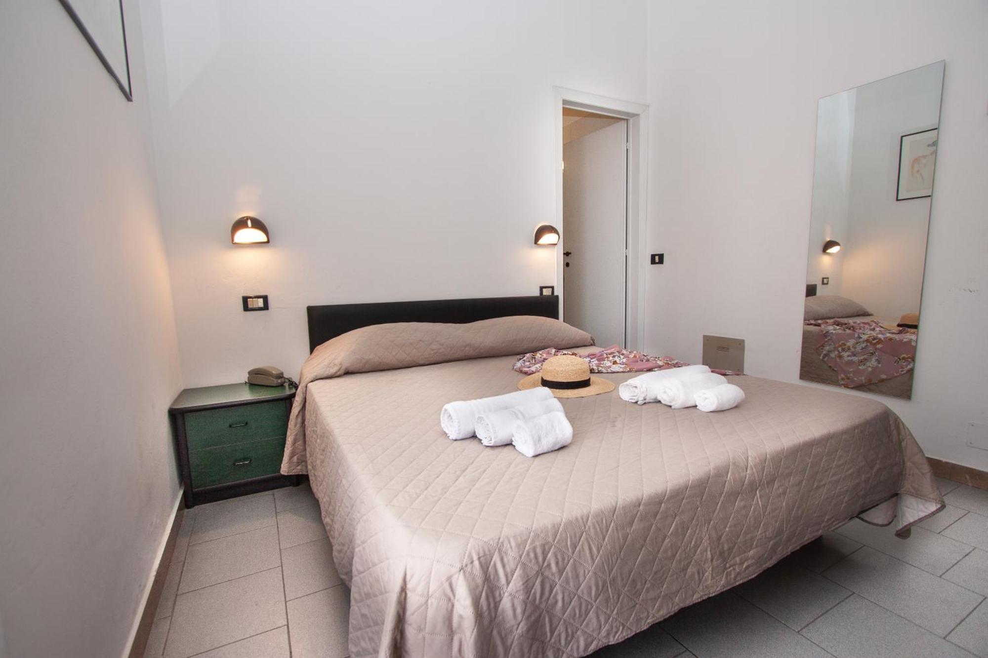Hotel La Torretta Bramante Rimini Buitenkant foto